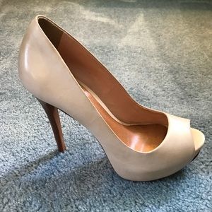 Aldo women’s platform heels. Peep toe.